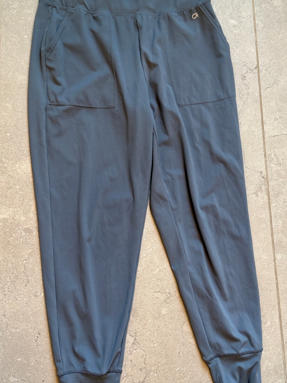 GapFit Studio High Rise Joggers PowerYou Light Gray Size M 26” Inseam